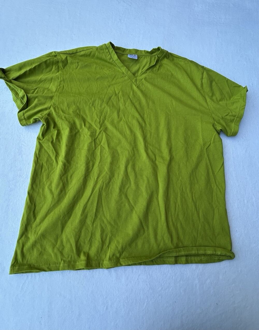 Scooby-Doo! Scooby-Doo Cartoon T-Shirt Green V-Neck Men's Short Sleeve XL